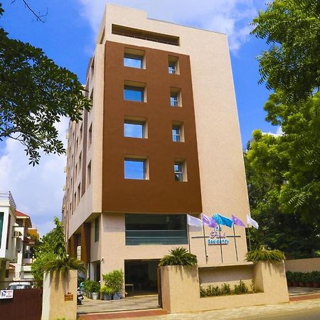 The Park Residency Hotel Ahmedabad Exterior foto