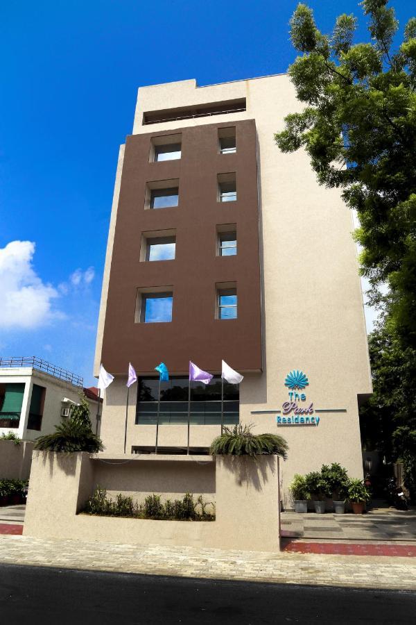The Park Residency Hotel Ahmedabad Exterior foto